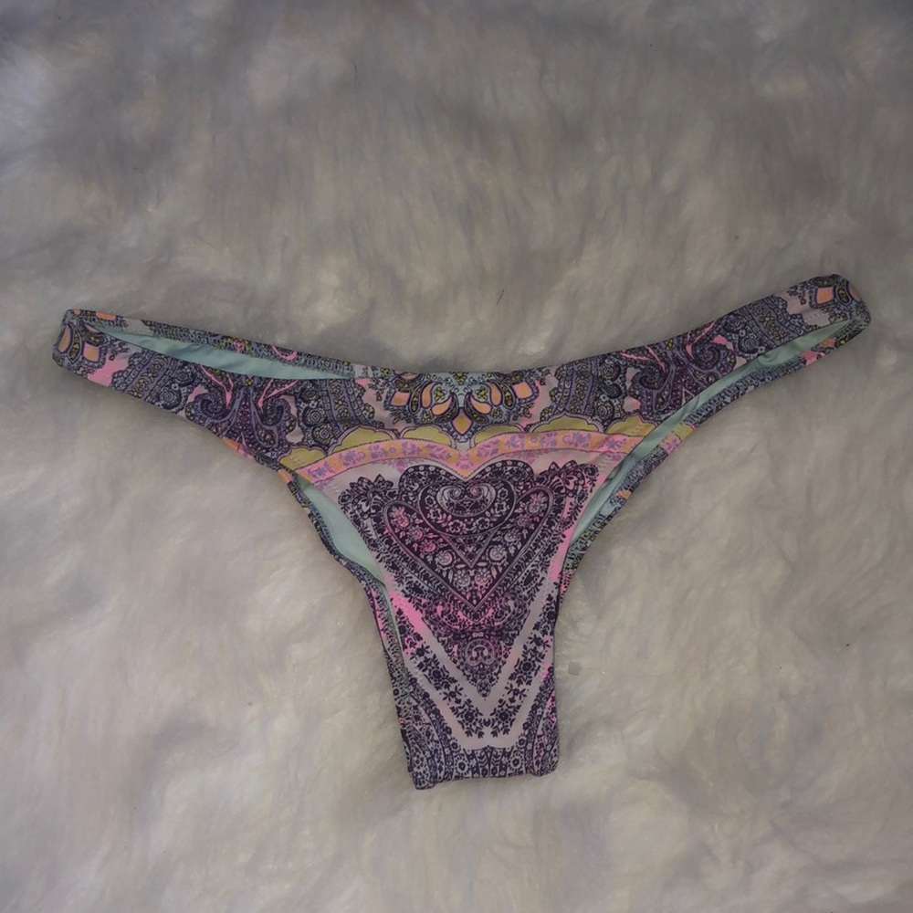 bikini bottoms